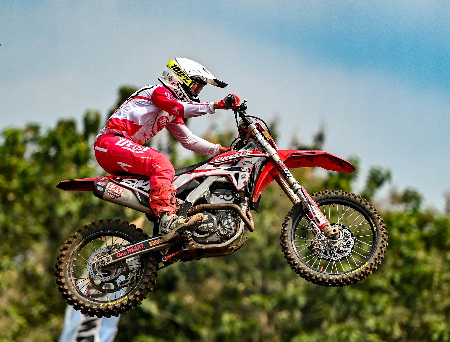 Double Podium, Arsenio dan CRF250R Melesat Kencang di Kejurnas Motocross Magelang